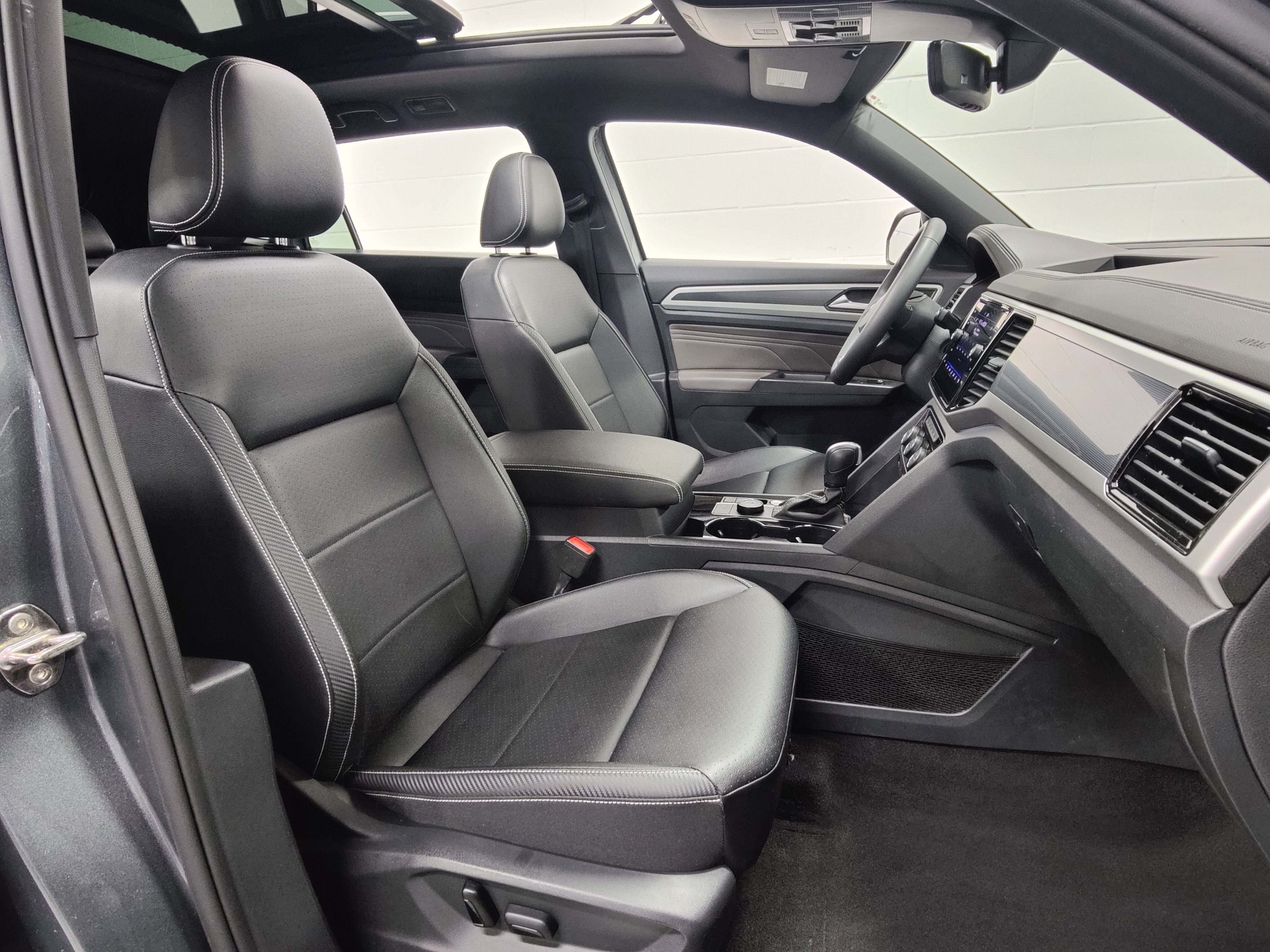 Certified 2023 Volkswagen Atlas Cross Sport SEL image 5