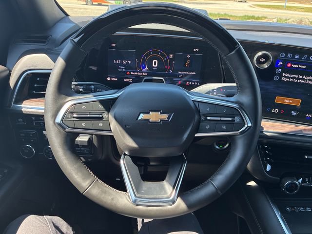 Used 2025 Chevrolet Tahoe LT w/ Advanced Technology Package AWD/4WD image 14