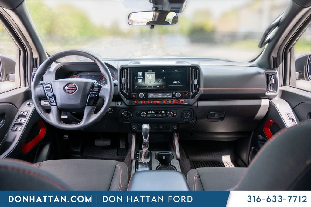 Used 2025 Nissan Frontier PRO-4X AWD/4WD image 3