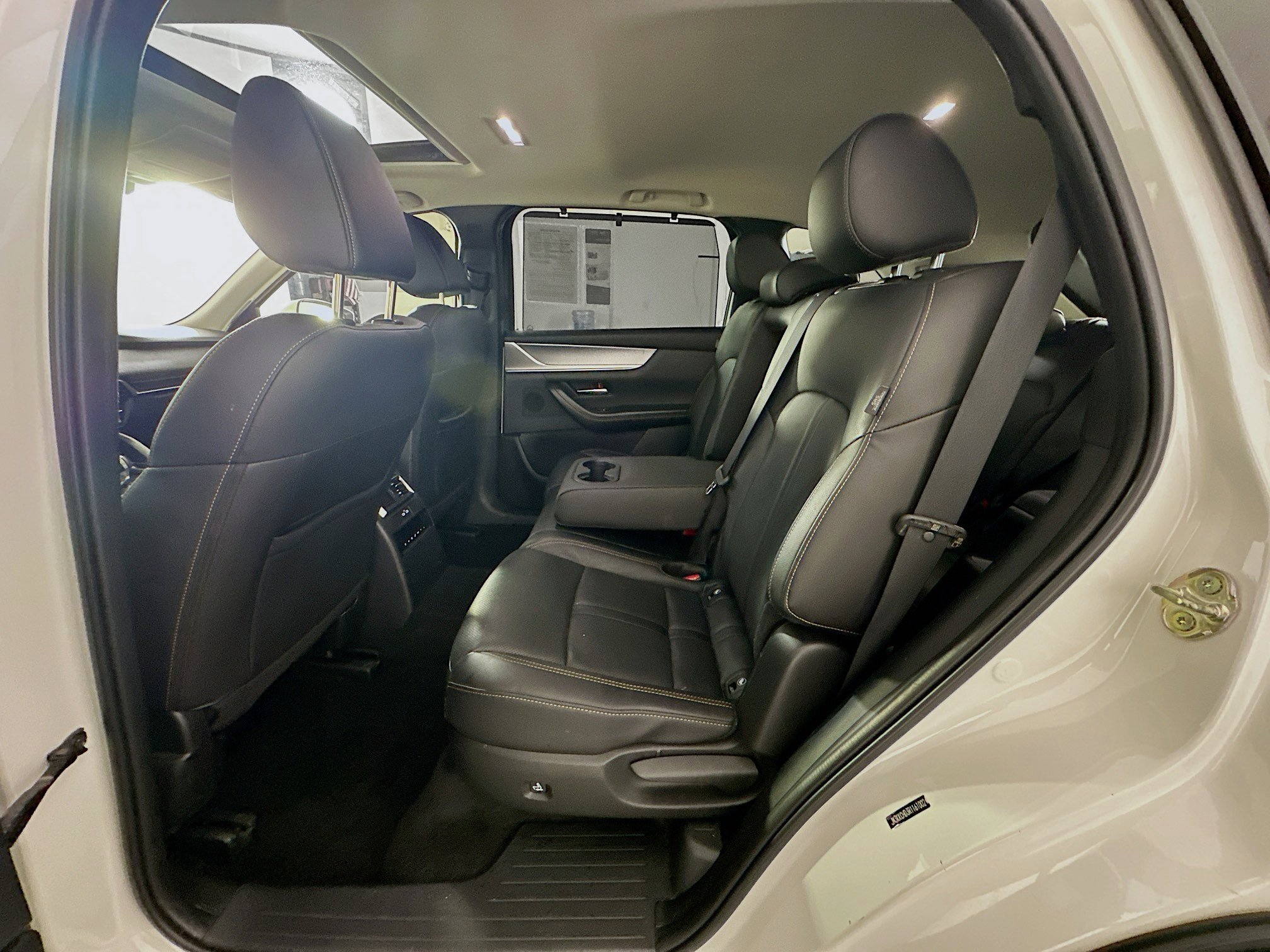 Used 2024 MAZDA CX-90 3.3 Turbo w/ Preferred Plus image 29