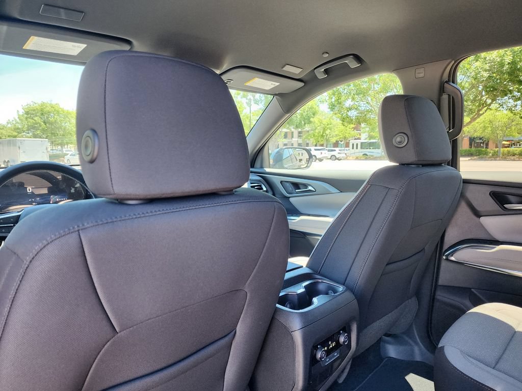 New 2025 Chevrolet Traverse LT FWD image 20