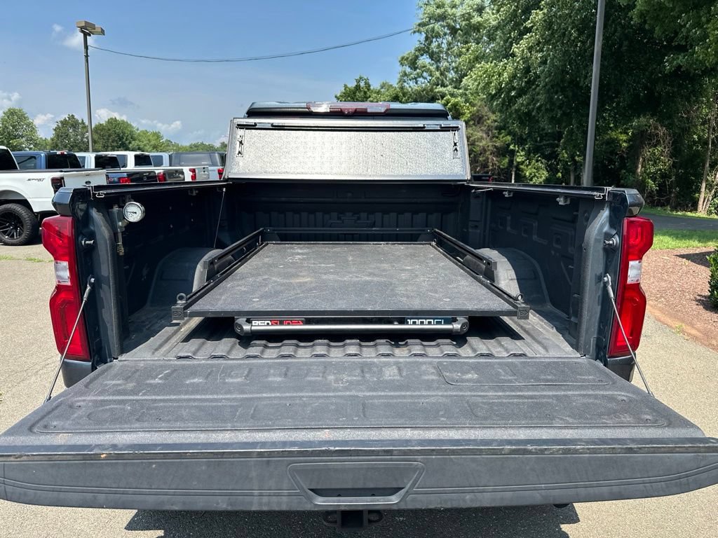Used 2020 Chevrolet Silverado 2500 LTZ w/ LTZ Premium Package AWD/4WD image 16