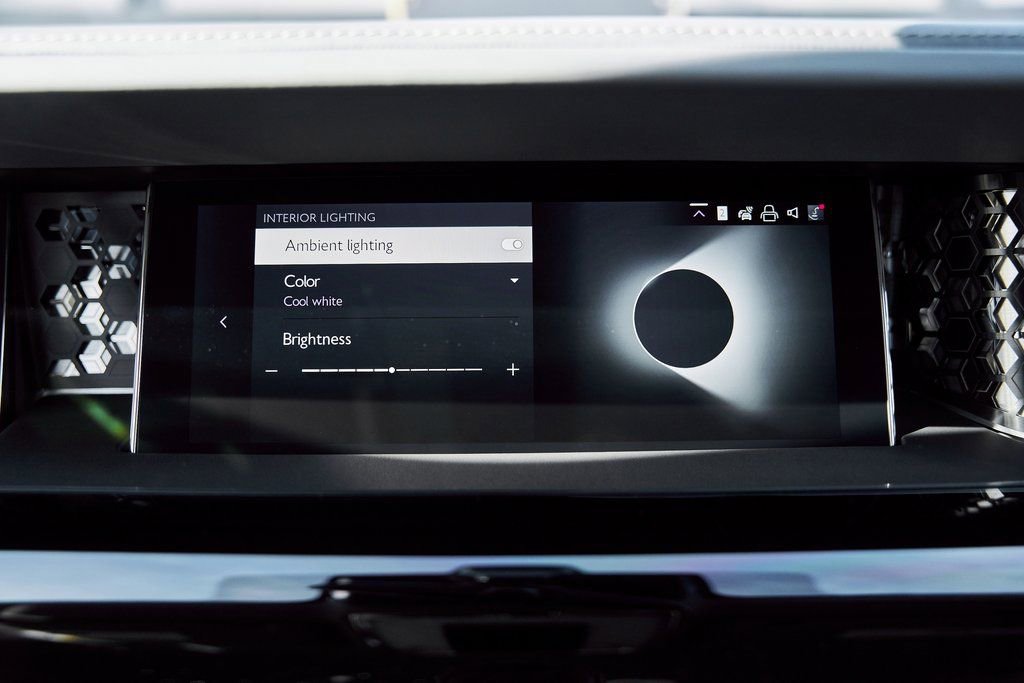 Used 2025 Rolls-Royce Phantom Sedan image 84