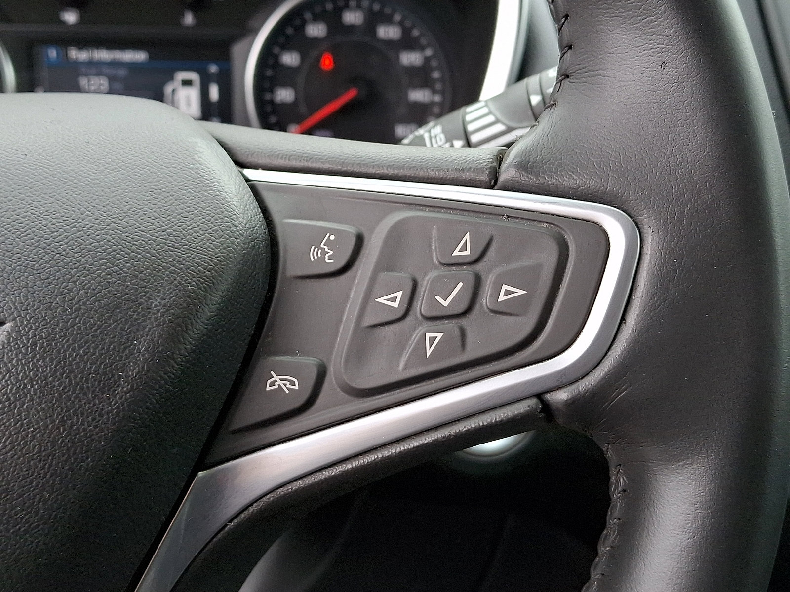Used 2022 Chevrolet Equinox LT FWD image 23