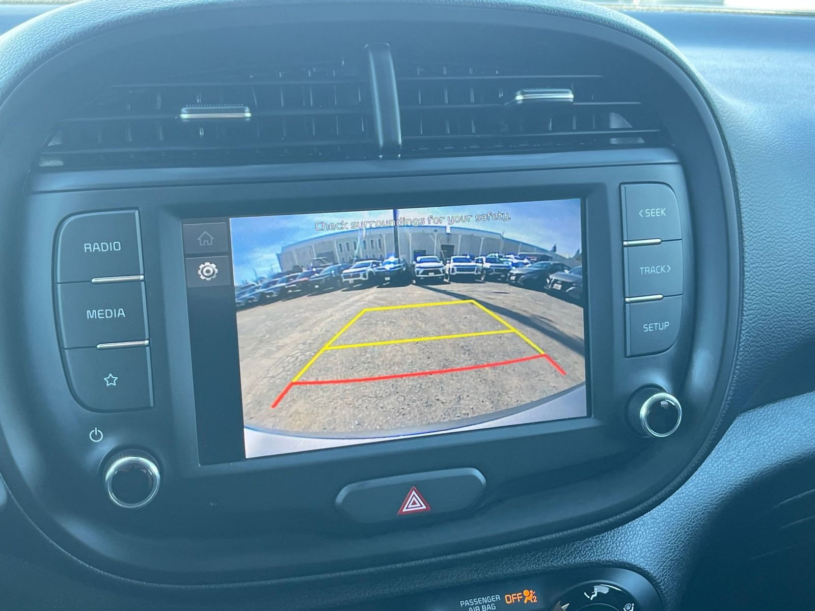 Used 2025 Kia Soul LX w/ LX Technology Package FWD image 20