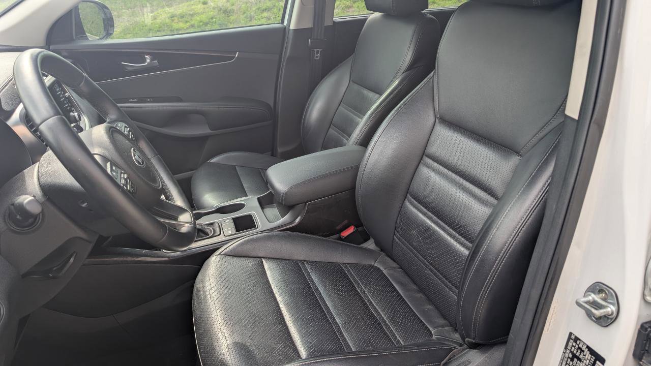Used 2018 Kia Sorento EX image 7