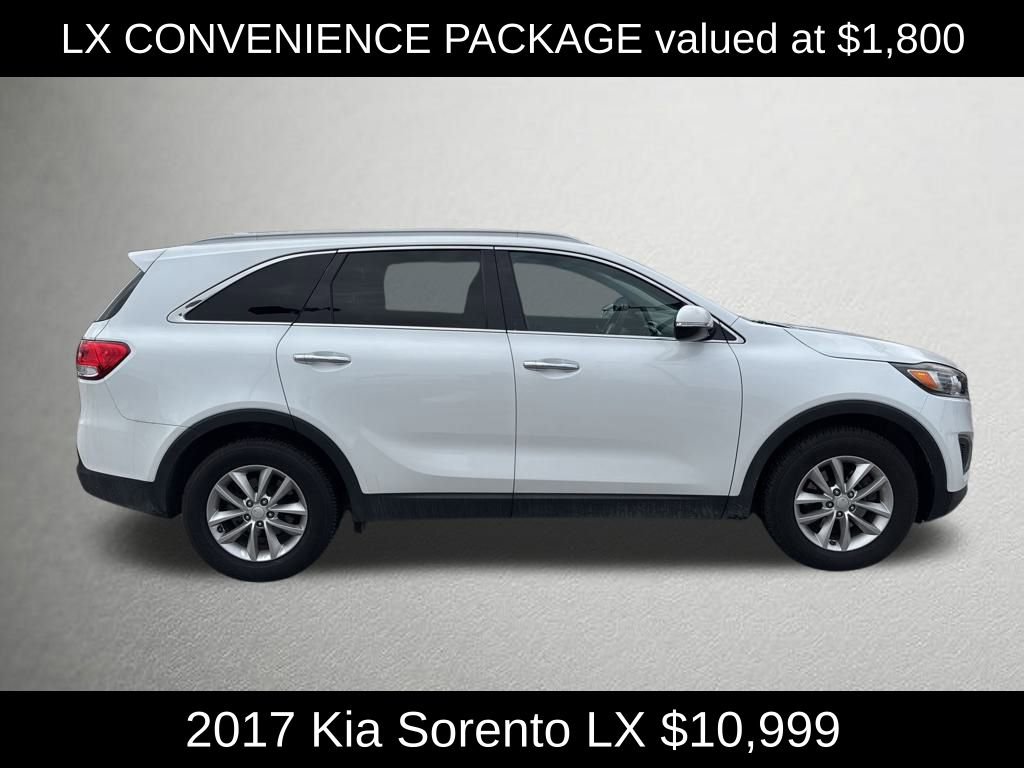 Used 2017 Kia Sorento LX w/ LX Convenience Package image 2