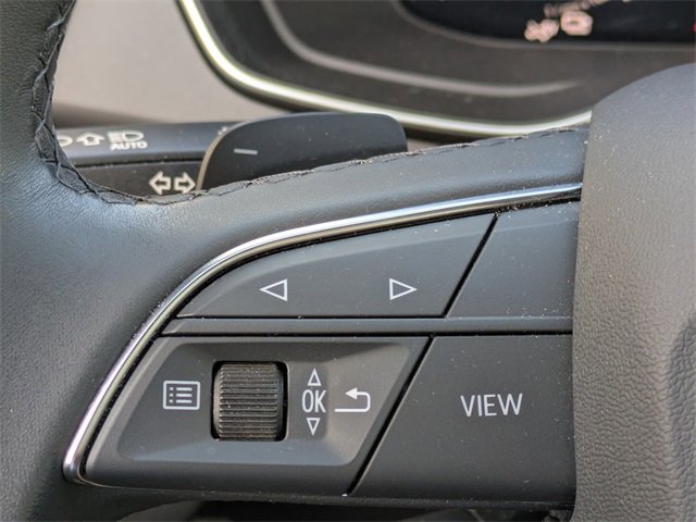 Used 2023 Audi Q5 e Premium Plus w/ Premium Plus Package image 19