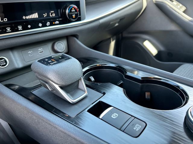 Certified 2023 Nissan Rogue SV image 19