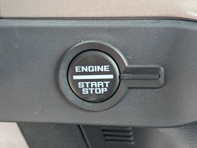 Used 2025 Ford Bronco Outer Banks image 29