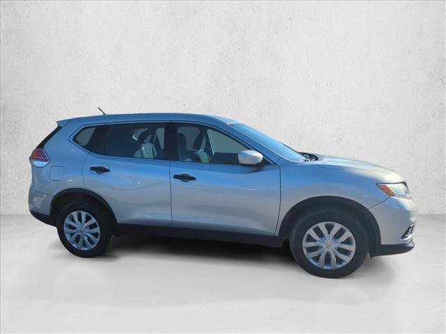 Used 2016 Nissan Rogue S FWD image 4