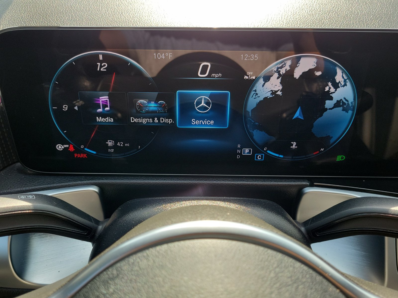 Used 2023 Mercedes-Benz GLB 250 w/ Premium Package image 21