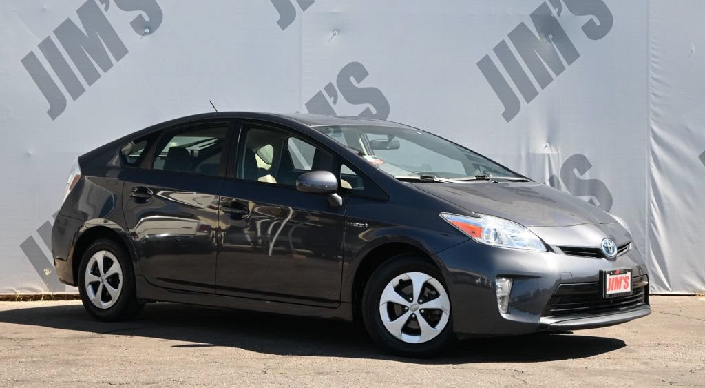 Used 2015 Toyota Prius Three FWD image 3