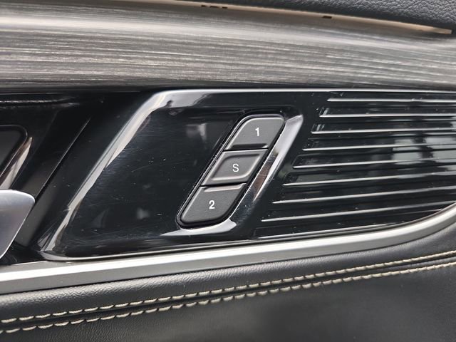 Used 2024 Jeep Wagoneer Series II w/ Flexible Seating Group image 16