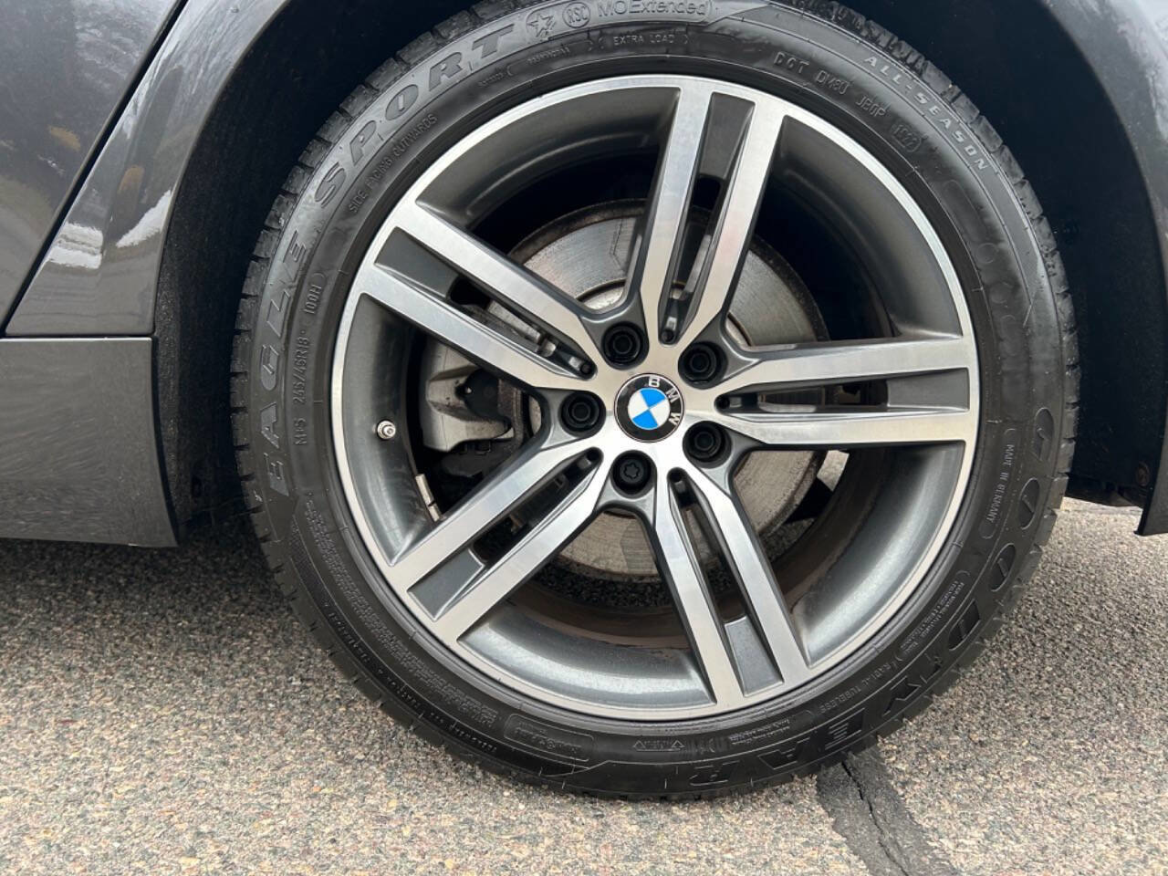 Used 2022 BMW 530i xDrive w/ Convenience Package image 18