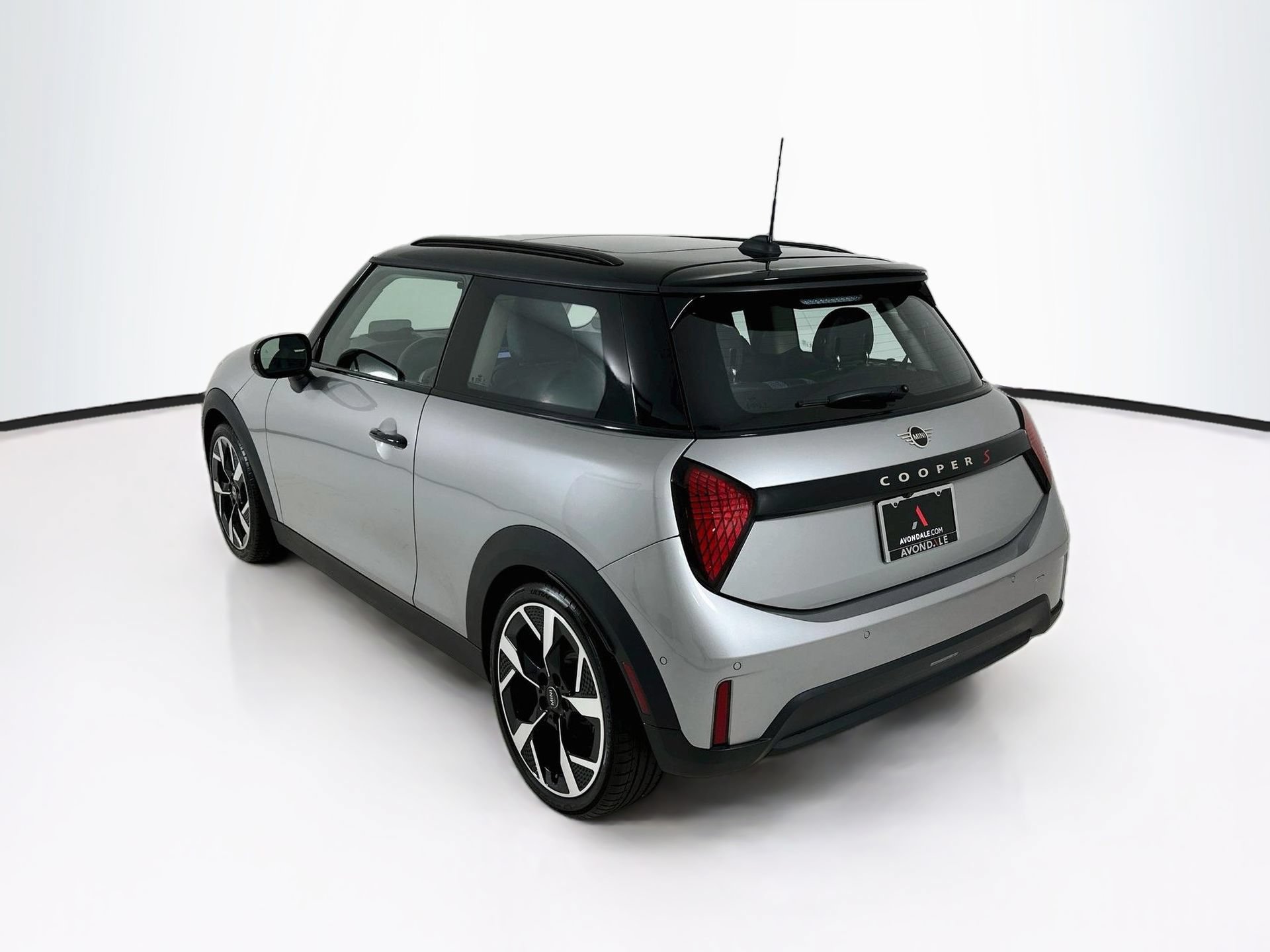 Used 2025 MINI Cooper S FWD image 6