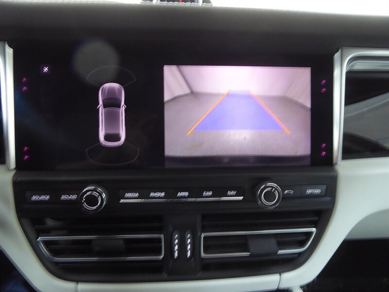 Used 2021 Porsche Macan S AWD/4WD image 15