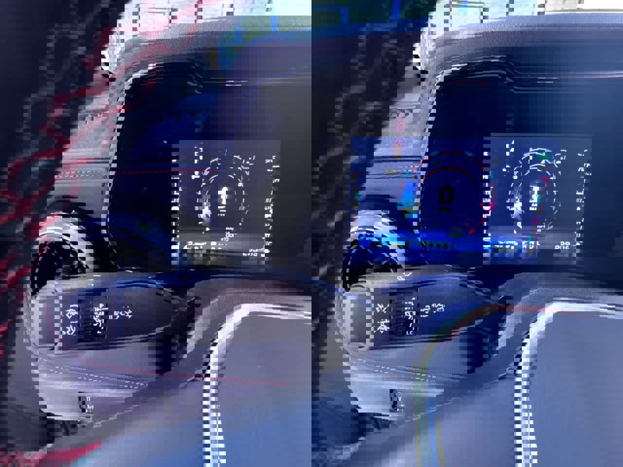 Used 2023 Chevrolet Colorado Z71 w/ Z71 Convenience Package 2 image 18