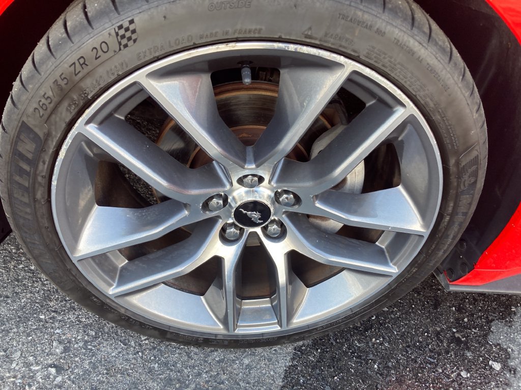 Used 2015 Ford Mustang Premium RWD image 34