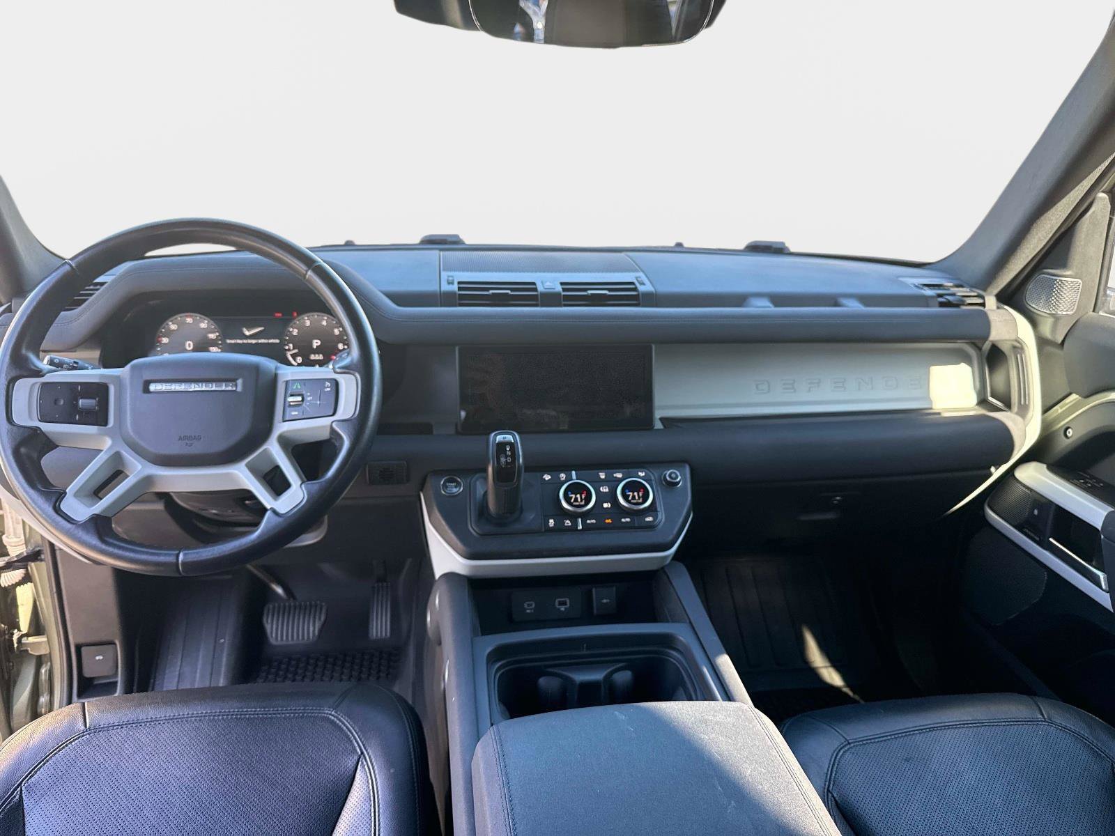Used 2023 Land Rover Defender 110 S image 16