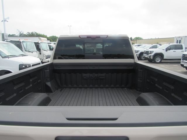 Used 2026 GMC Sierra 3500 AT4 w/ Technology Package AWD/4WD image 34