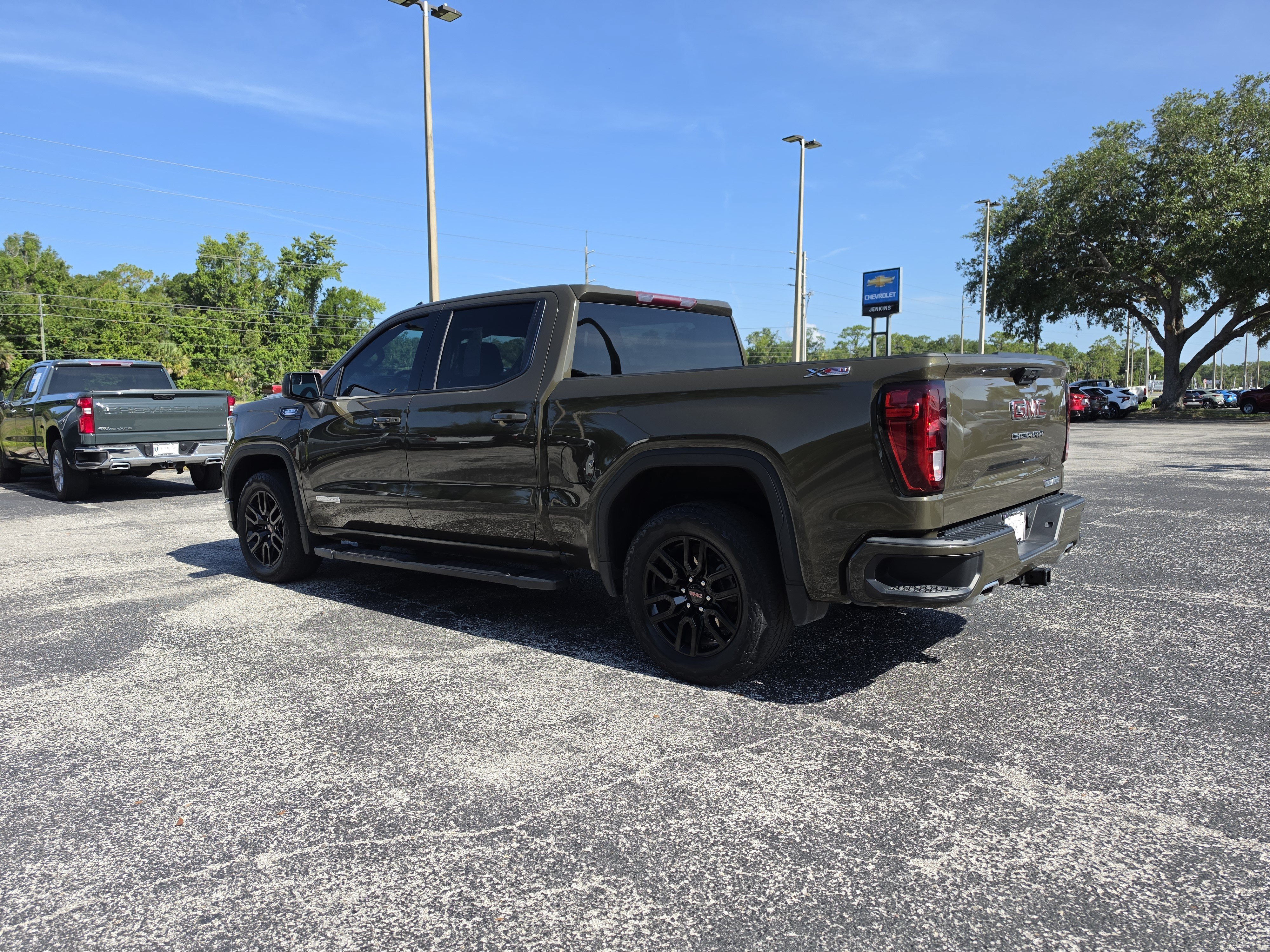 Certified 2023 GMC Sierra 1500 Elevation w/ X31 Off-Road Package AWD/4WD image 8
