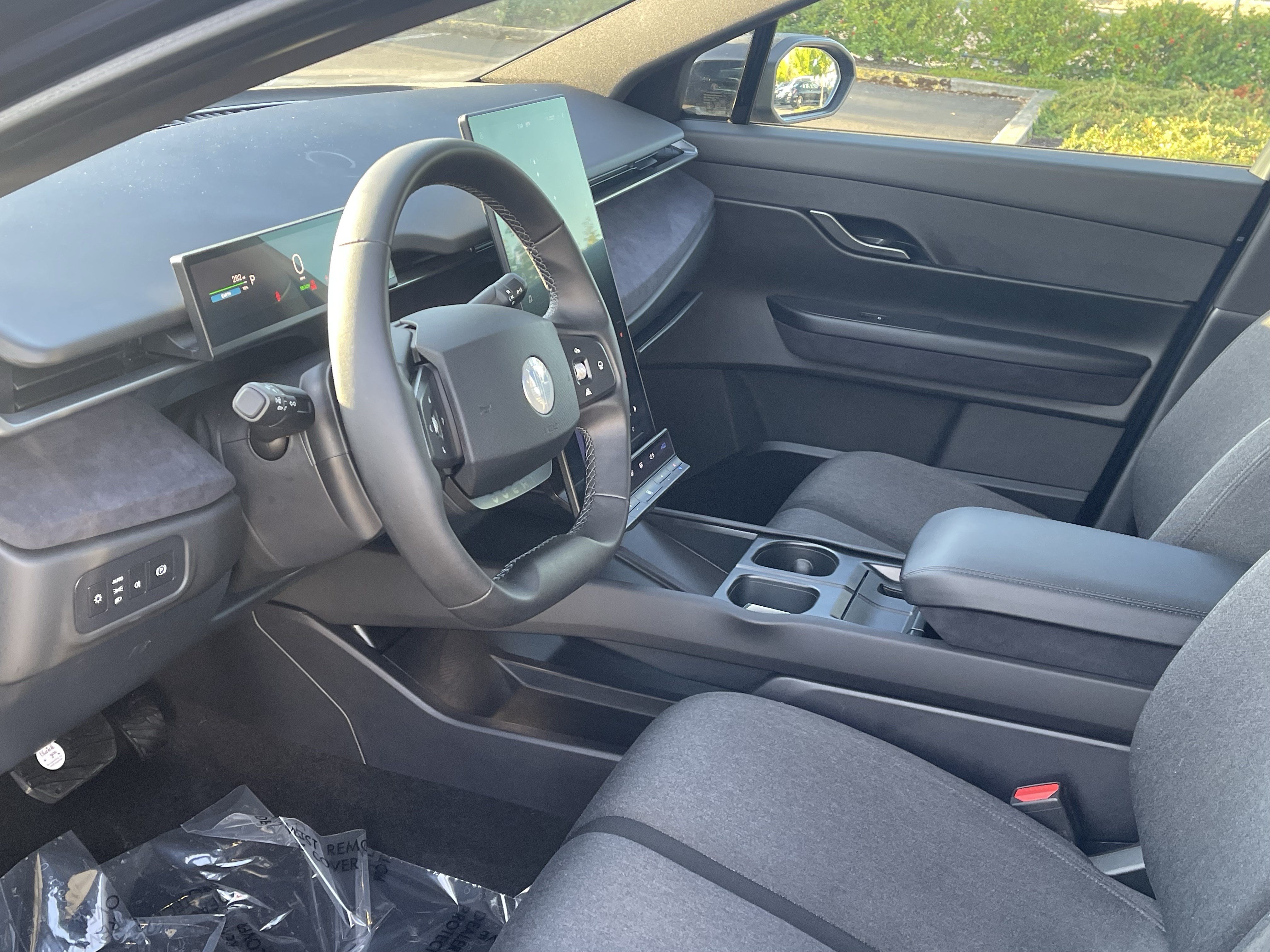 Used 2023 Fisker Ocean Ultra AWD/4WD image 9