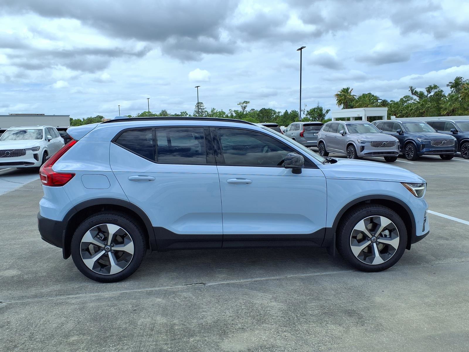 New 2026 Volvo XC40 B5 Plus w/ Protection Package Premier AWD/4WD image 8