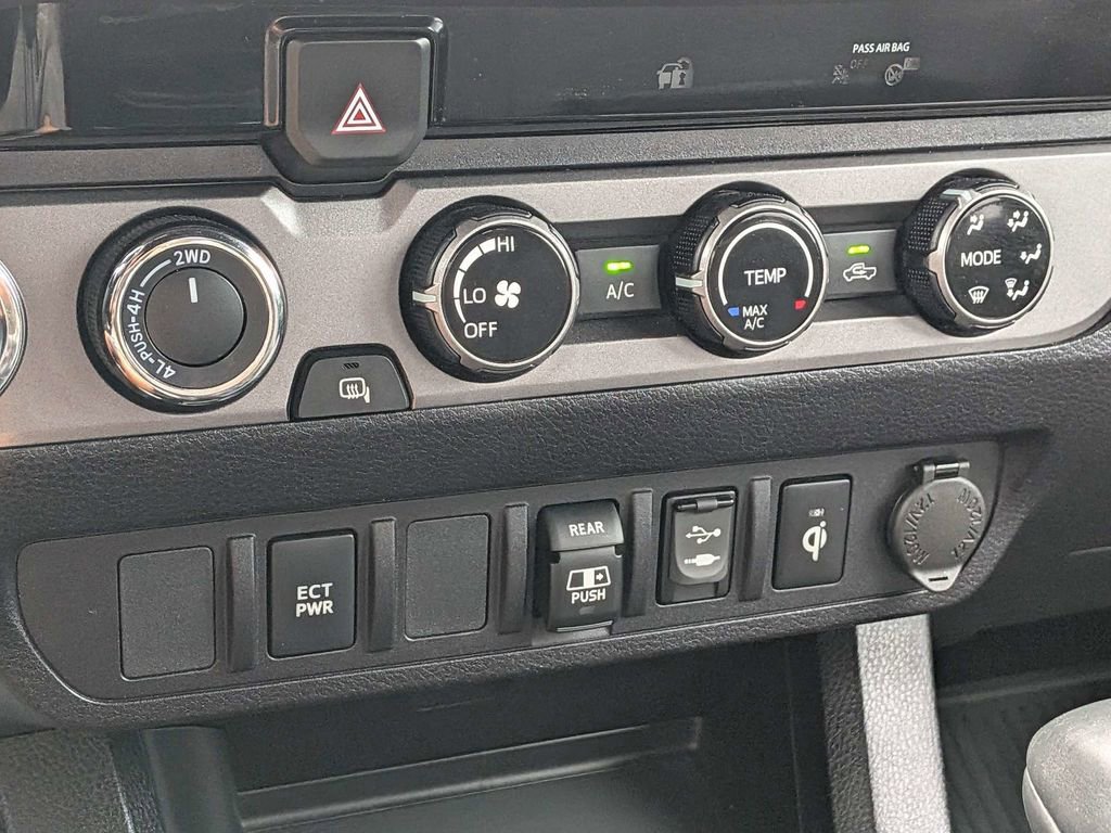 Used 2018 Toyota Tacoma TRD Off-Road image 21