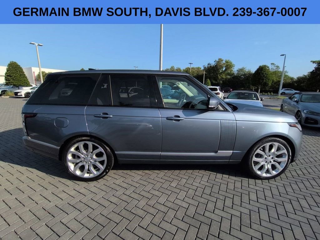 Used 2019 Land Rover Range Rover HSE AWD/4WD image 4
