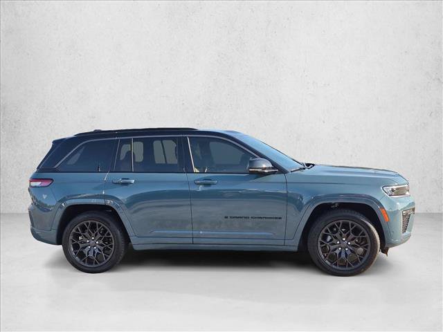 Used 2026 Jeep Grand Cherokee Summit w/ Obsidian Package AWD/4WD image 4