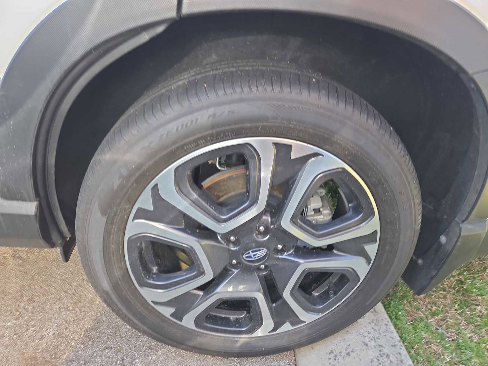 Used 2024 Subaru Ascent Limited image 4