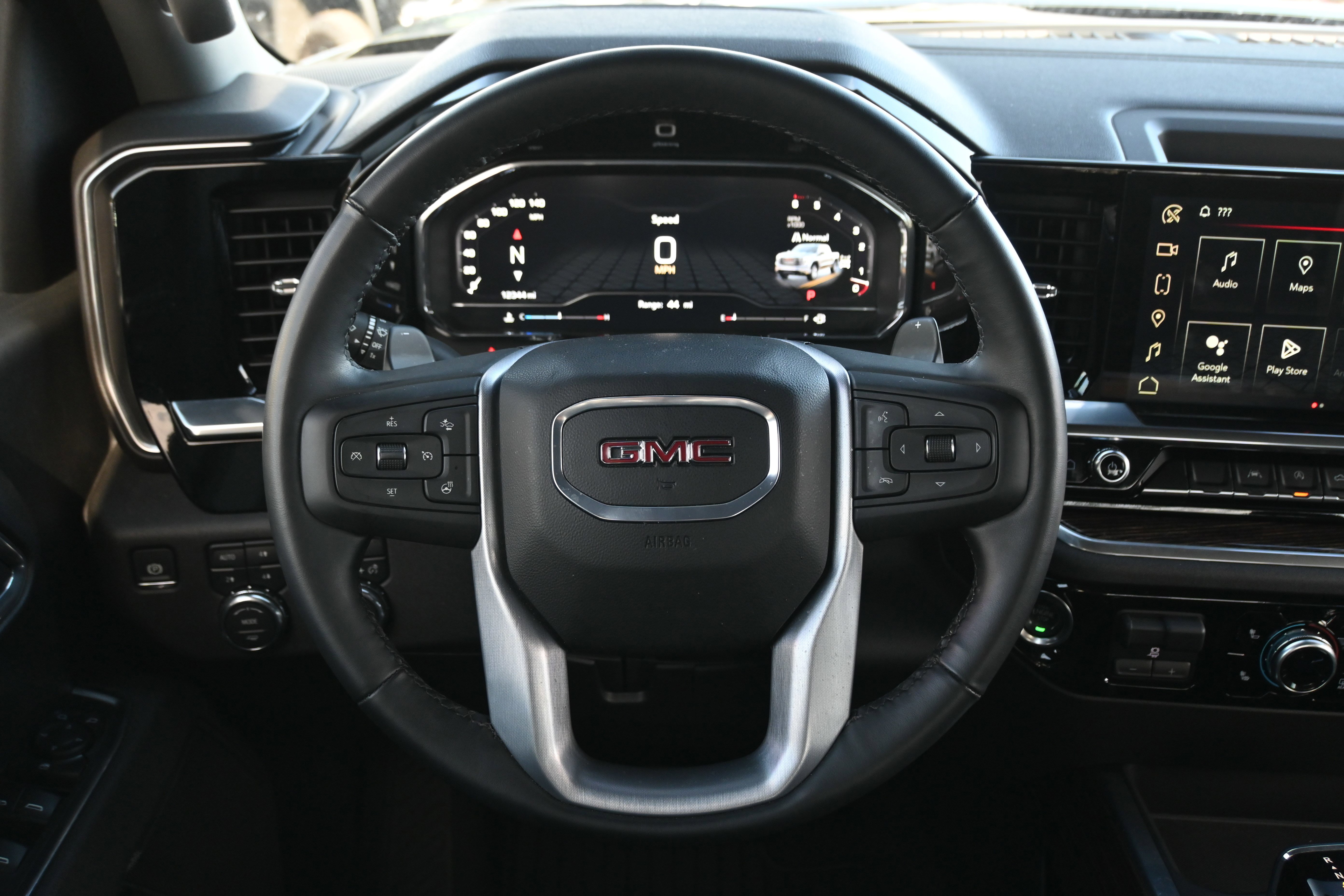 Used 2025 GMC Sierra 1500 Elevation w/ X31 Off-Road Package AWD/4WD image 17