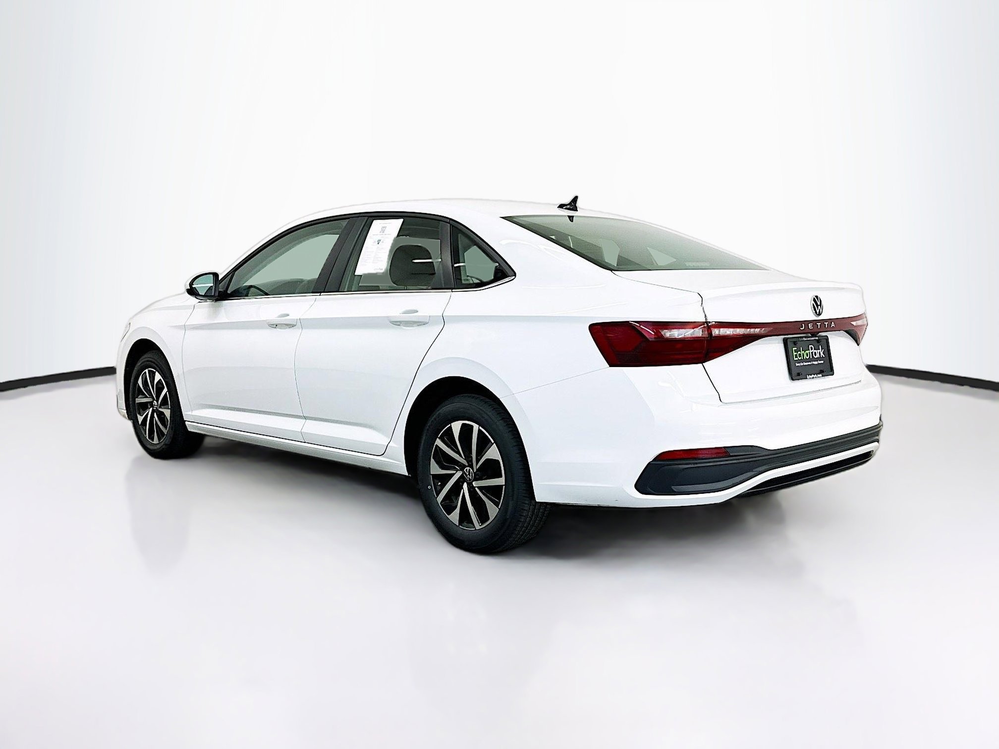 Used 2025 Volkswagen Jetta S image 5
