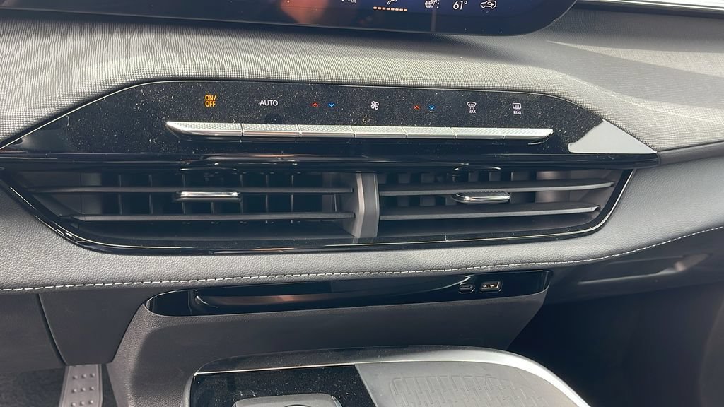 New 2026 Buick Enclave Sport Touring w/ Power Package FWD image 21