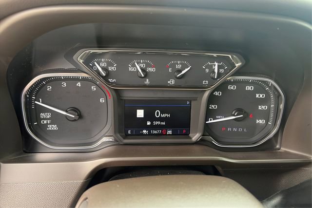 Used 2021 GMC Sierra 1500 SLT w/ SLT Premium Plus Package AWD/4WD image 15