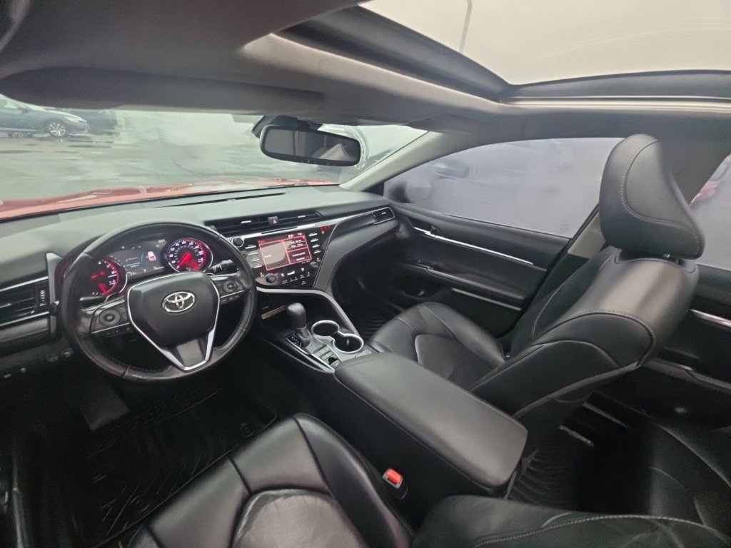Used 2019 Toyota Camry XSE FWD image 28