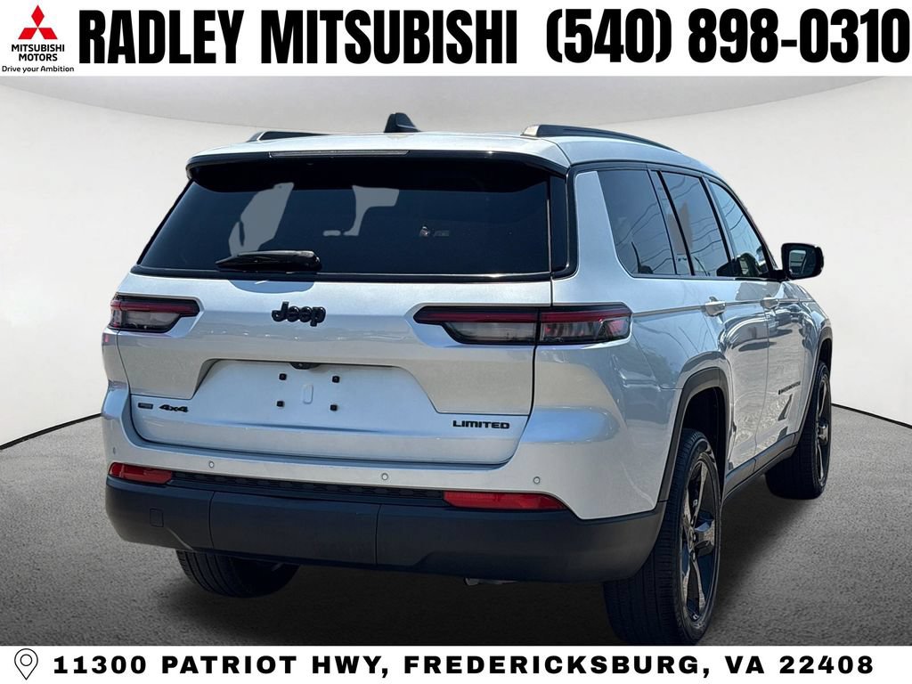 Used 2023 Jeep Grand Cherokee L Limited w/ Black Appearance Package AWD/4WD image 24