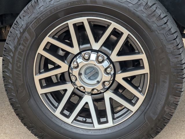 Used 2019 Ford F250 Lariat w/ Lariat Value Package image 11