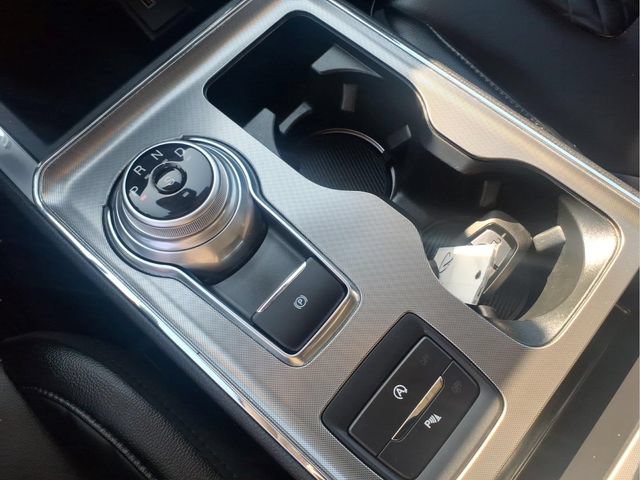 Certified 2024 Ford Edge Titanium AWD/4WD image 22