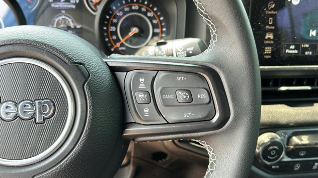 Certified 2025 Jeep Wrangler Unlimited Sport AWD/4WD image 14