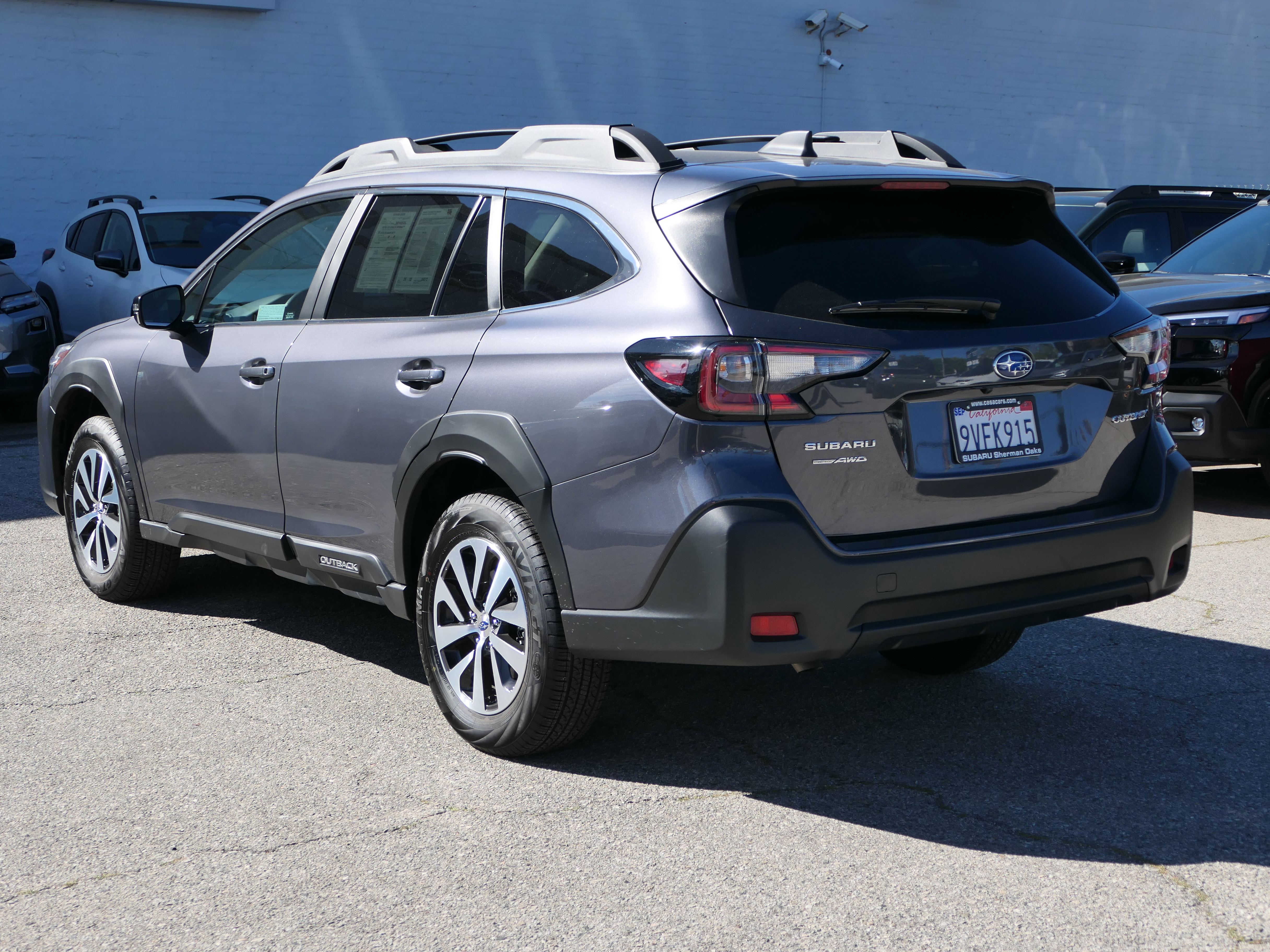 Certified 2025 Subaru Outback Premium image 3