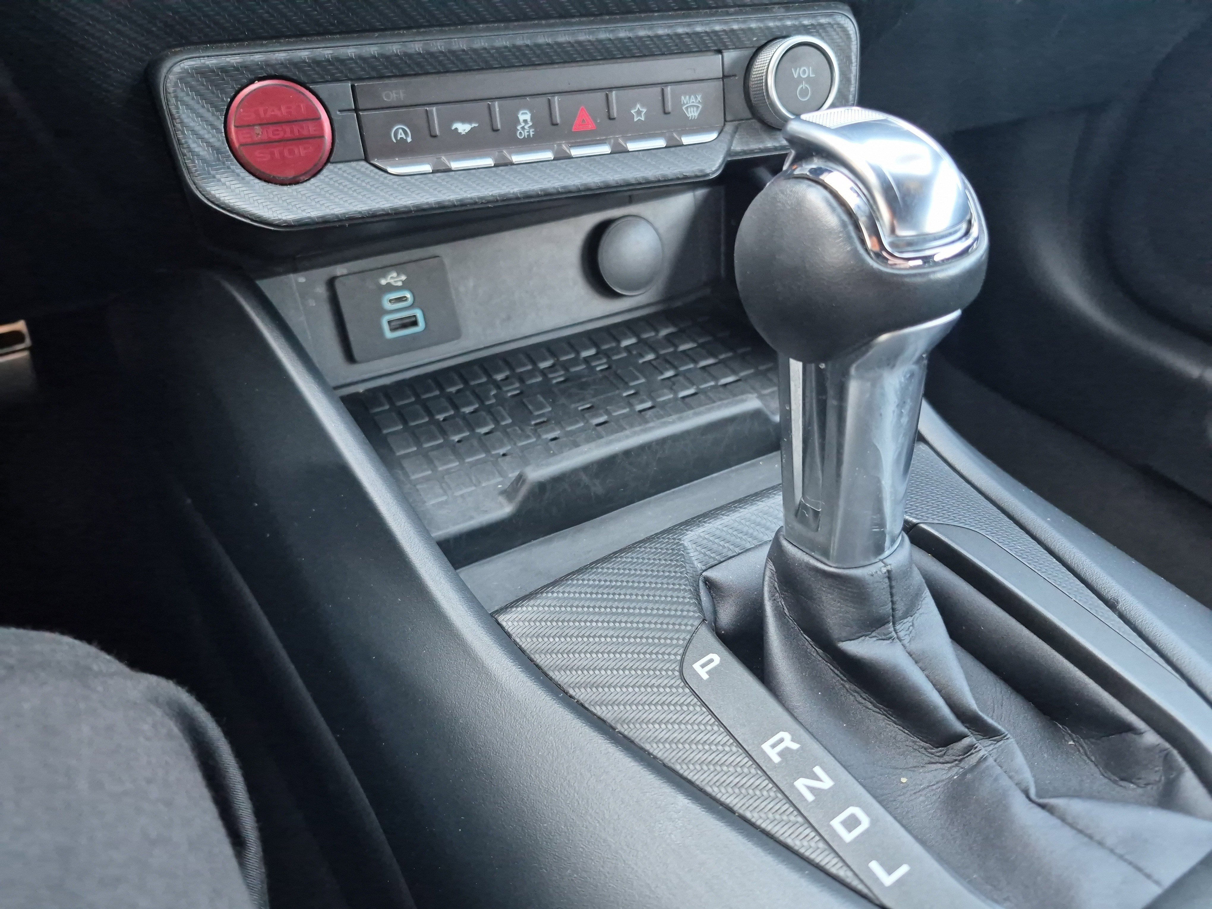 Used 2024 Ford Mustang Premium image 25