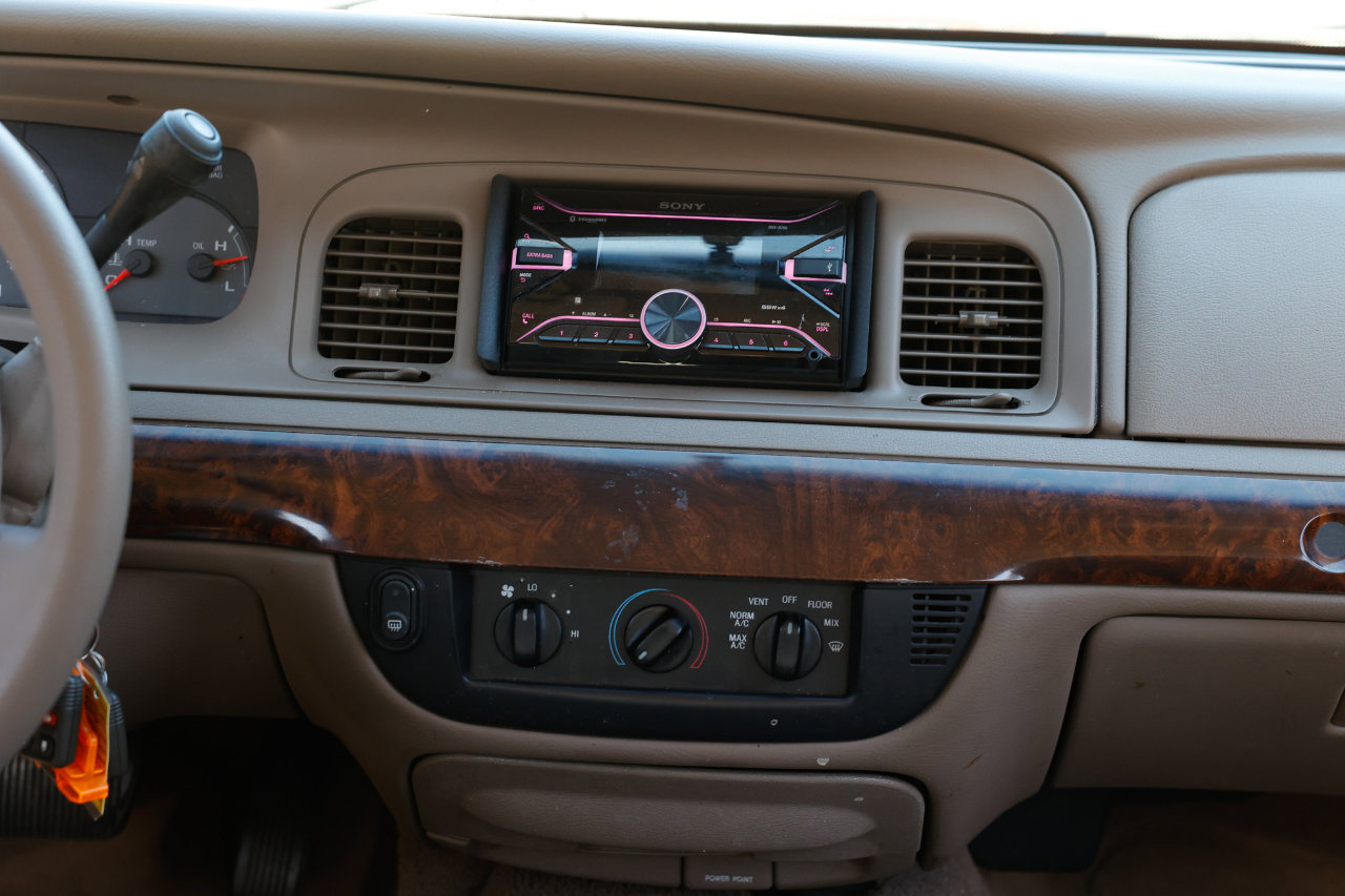 Used 2005 Mercury Grand Marquis GS image 31