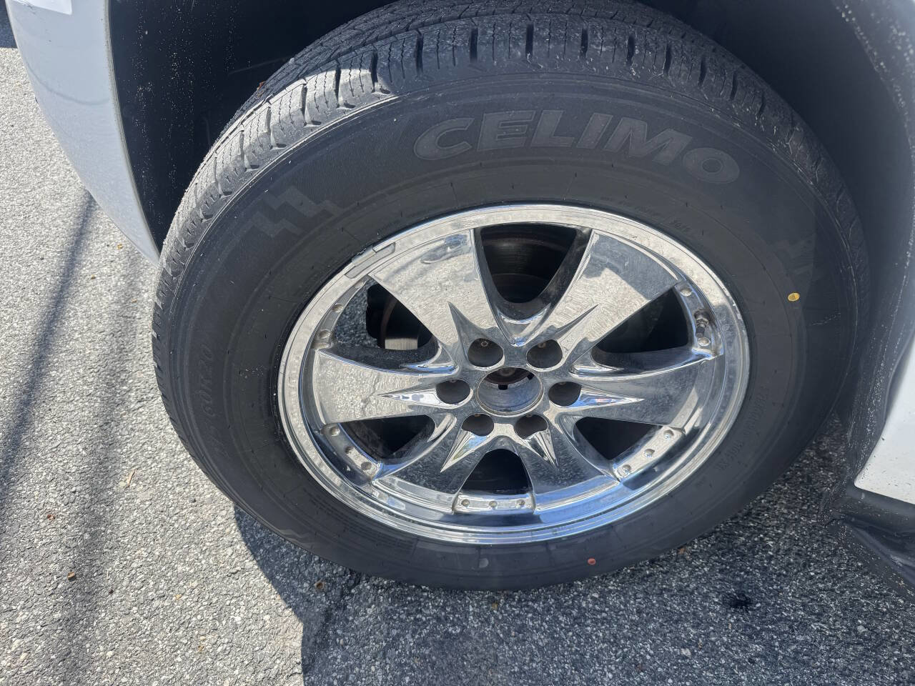 Used 2010 Chevrolet Tahoe LTZ AWD/4WD image 34