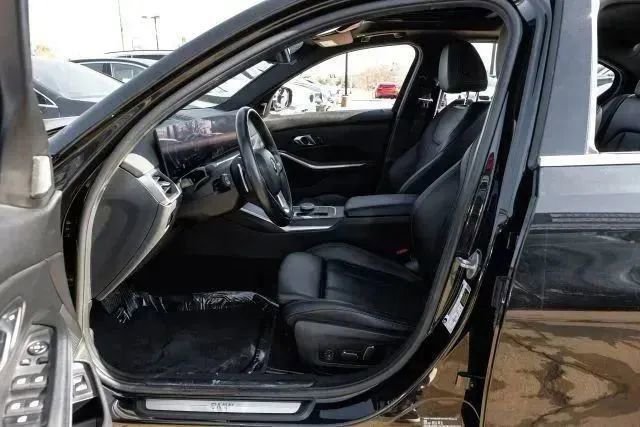 Used 2024 BMW 330i Sedan image 4