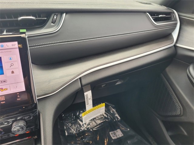 New 2025 Jeep Grand Cherokee Limited image 25