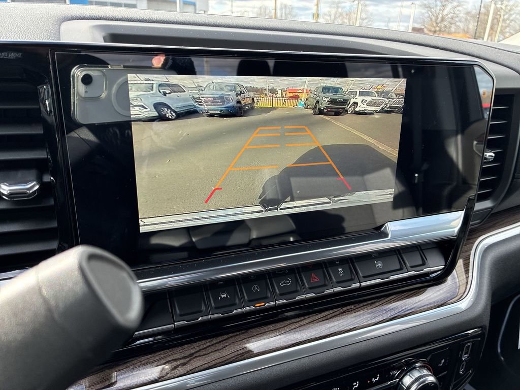 New 2026 GMC Sierra 1500 Elevation image 16