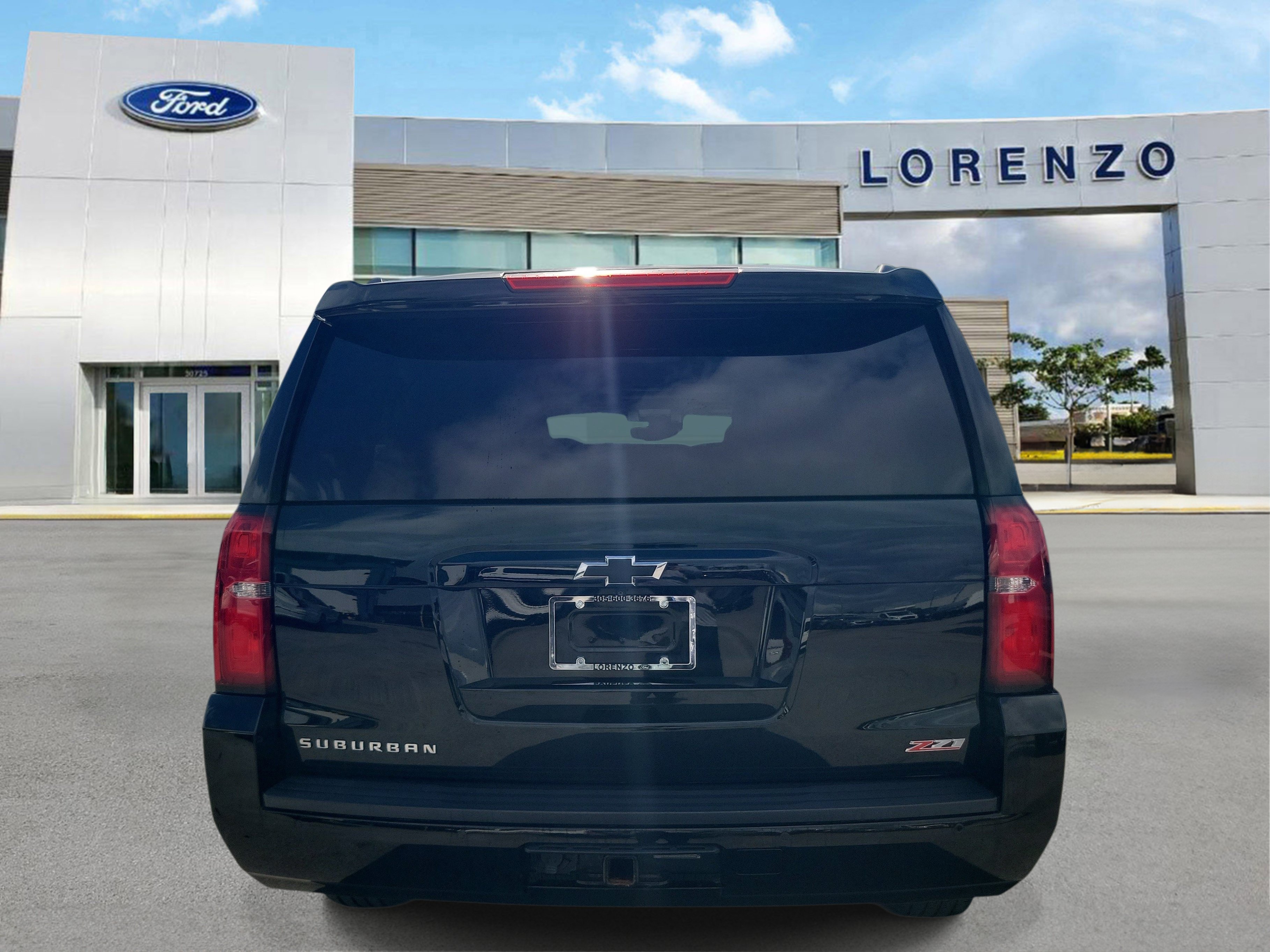Used 2020 Chevrolet Suburban LT AWD/4WD image 6