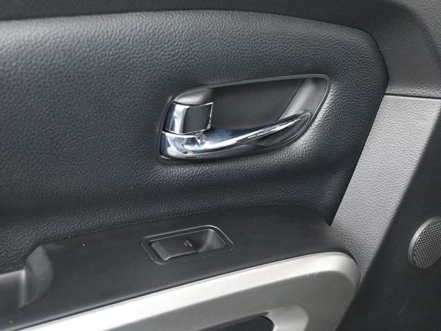 Used 2017 Nissan Titan SL w/ Chrome Package image 23